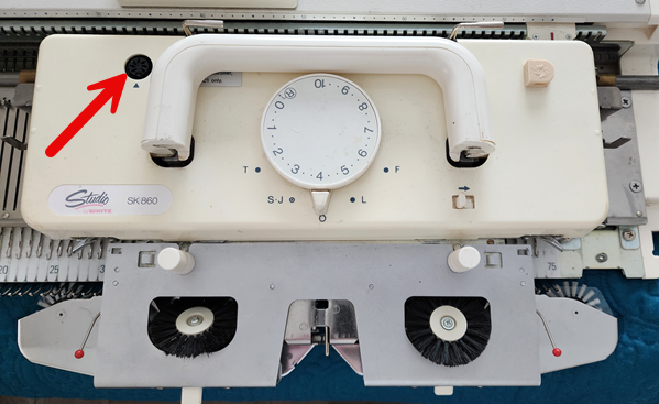 Studio SK860 | Knitting Machine